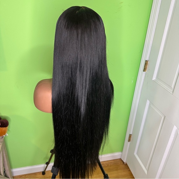 Jet Black Straight Closure Lace Wig - Picture 5 of 8